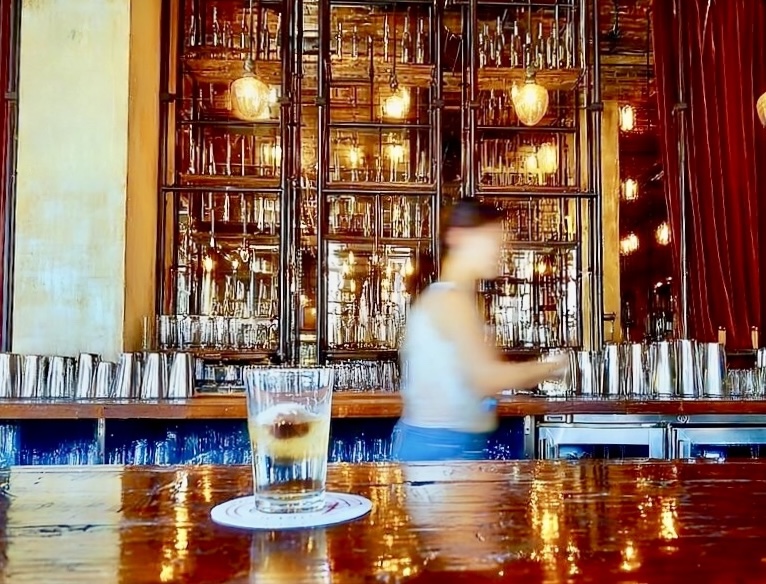 La Central Oculta music atmosphere